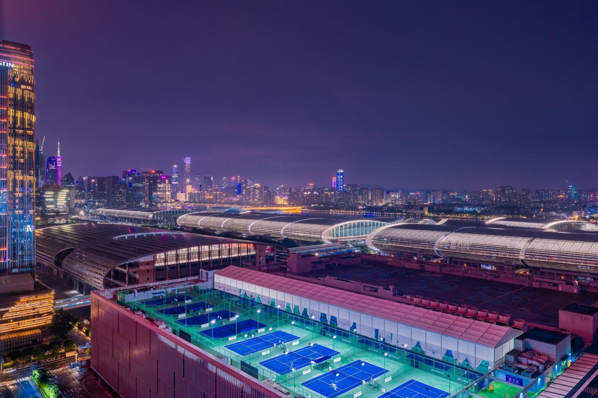 Yicheng Pazhou Poly World Trade Centre Apartment Гуанчжоу Экстерьер фото